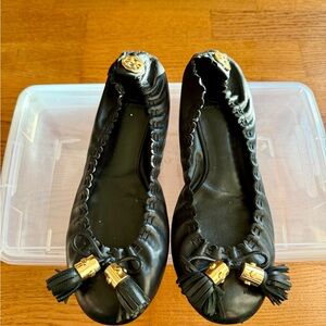 Tory Burch Black Leather Flats with Gold, Scalloped Edges, Bows & Tassels - 8.5